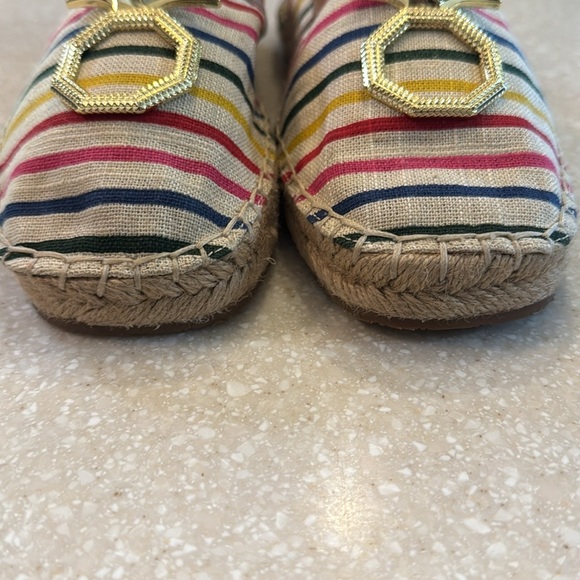 Louise et Cie Pineapple Striped Espadrille Womens Sz 6.5 - Picture 2 of 7